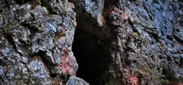 Entrée rocheuse mine du Thillot Entrée rocheuse mine du Thillot